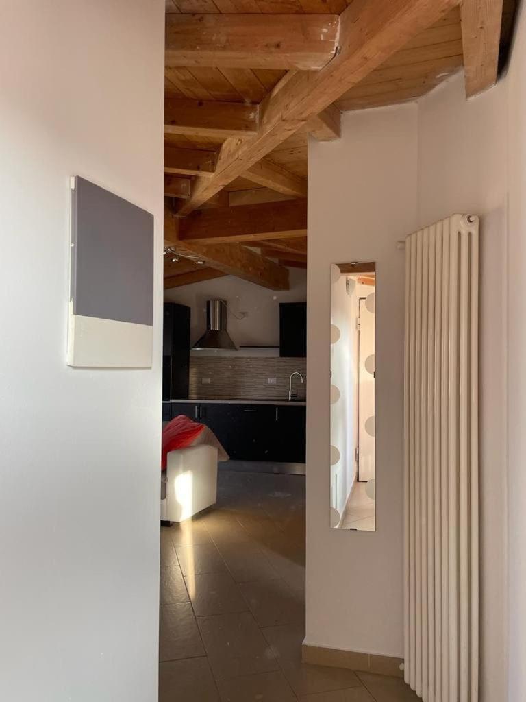 New Downtown Apartment ヴィジェーヴァノ エクステリア 写真